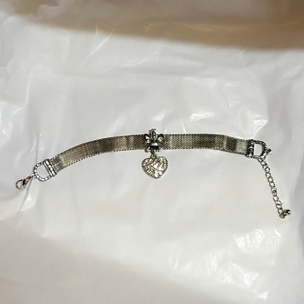 Mesh clasp heart bracelet